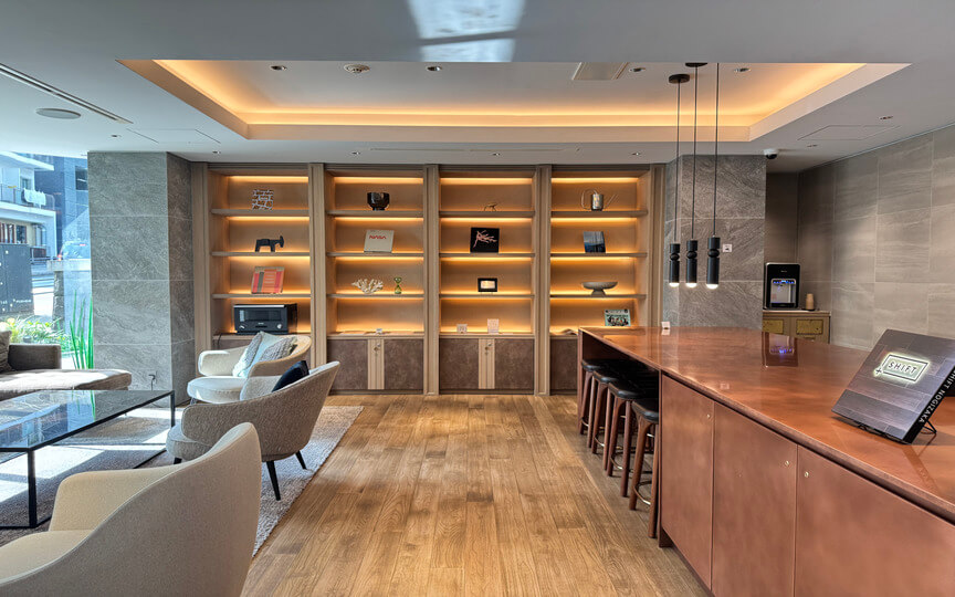 乃木坂駅徒歩1分！小規模スタートアップ向けフルセットアップオフィスの写真2 D