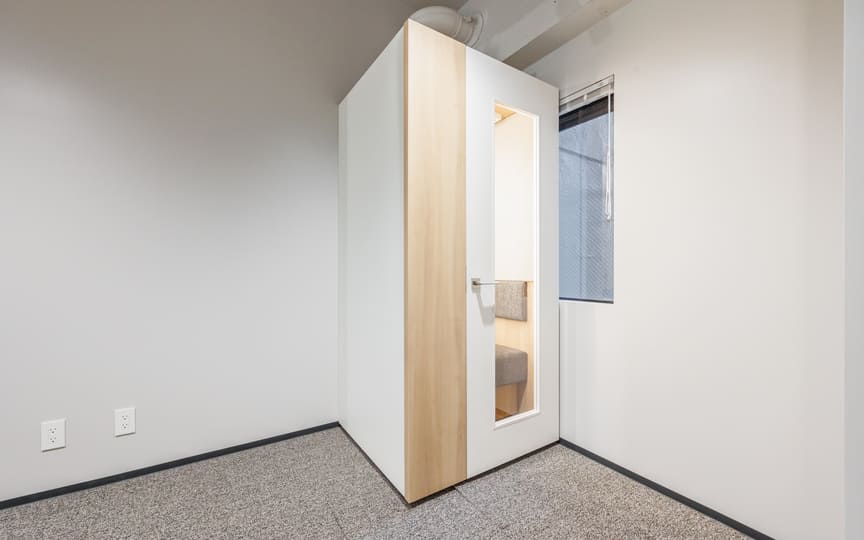 東池袋駅徒歩5分、敷金最大0ヶ月・原状回復不要のフルセットアップオフィスの写真7