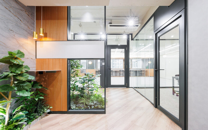 馬喰横山駅徒歩3分！多様なワークスペースが魅力のセットアップオフィス