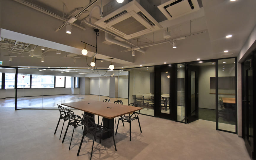 田町駅徒歩5分！会議室・テレカンブース付きセットアップオフィス