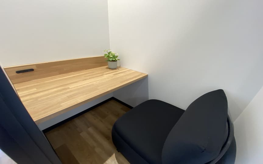 日本橋駅徒歩3分、敷金・原状回復費用なしのフルセットアップオフィスの写真4