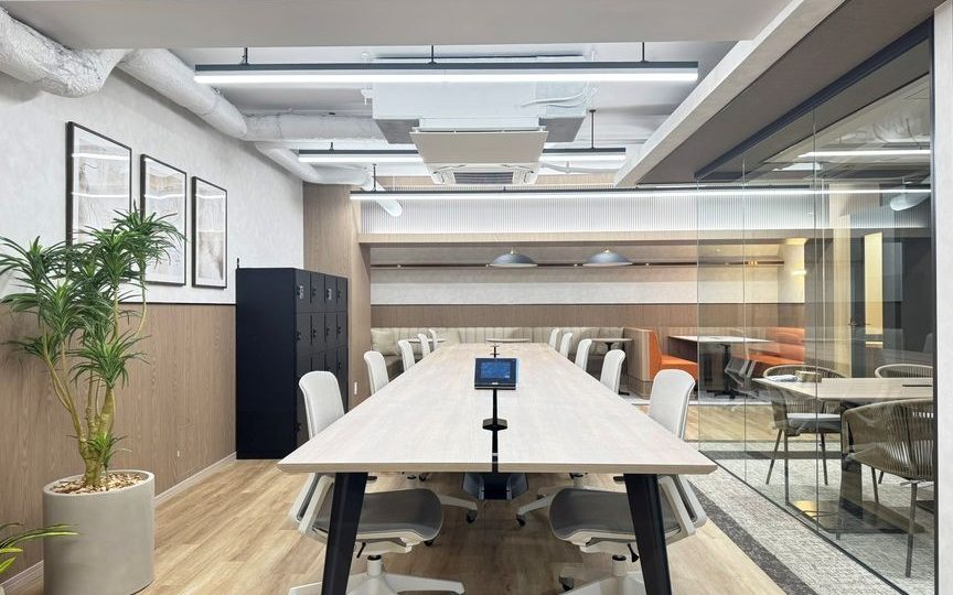 茅場町駅徒歩1分！活気ある金融街でビジネスを加速させるフルセットアップオフィスの写真n9