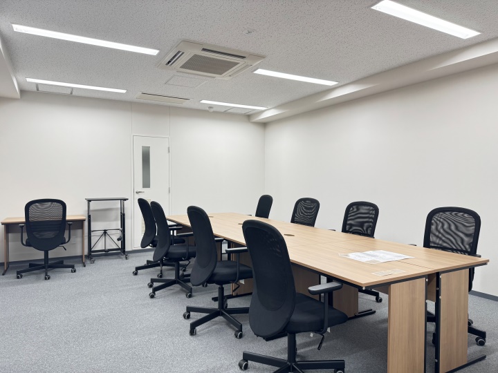 神保町駅徒歩1分！Wi-Fi完備／什器付のフルセットアップオフィス