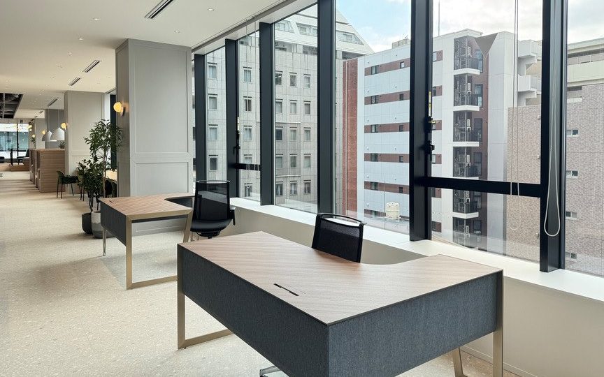 JR八丁堀駅徒歩4分｜カフェエリア・テラス付きのフルセットアップオフィスの写真4