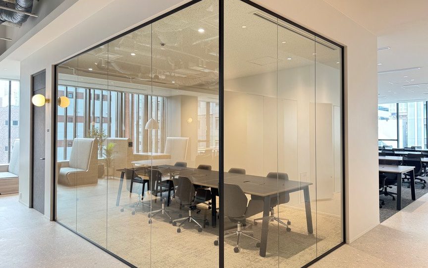 JR八丁堀駅徒歩4分｜カフェエリア・テラス付きのフルセットアップオフィスの写真9