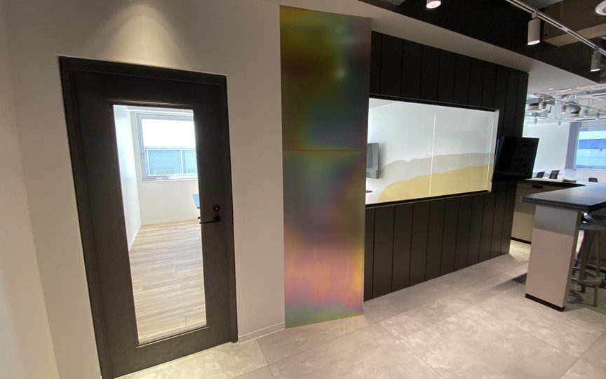 【敷金最大0】代々木駅徒歩4分の家具什器付きフルセットアップオフィスの写真1