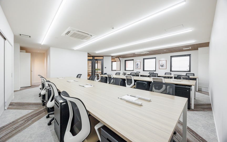 茅場町駅徒歩5分！充実の内装・什器付きフルセットアップオフィスの写真3