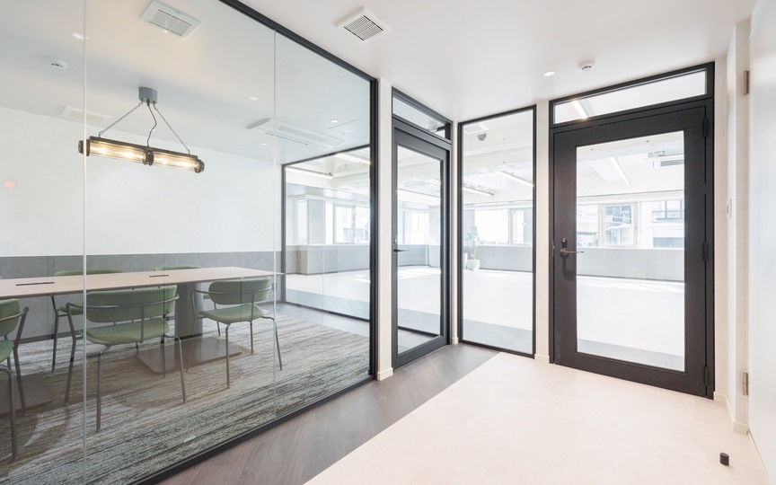 五反田駅徒歩7分、最新設備に期待可能なリニューアル中セットアップオフィスの写真5n