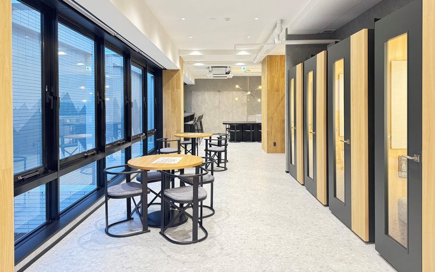 飯田橋駅徒歩7分、仲介手数料無しで初期費用が抑えられるセットアップオフィス