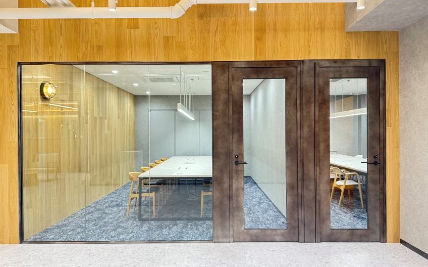 飯田橋駅徒歩7分、仲介手数料無しで初期費用が抑えられるセットアップオフィスの写真5n