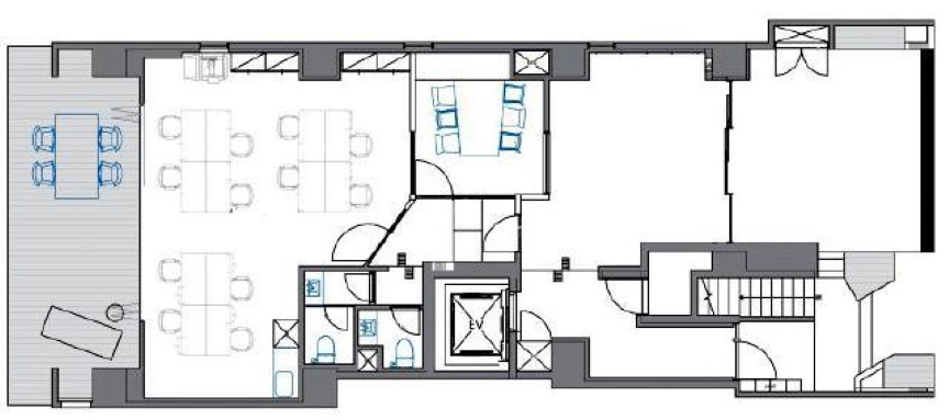 JR田町駅徒歩3分！港区のインナーバルコニー付きセットアップオフィスの写真1