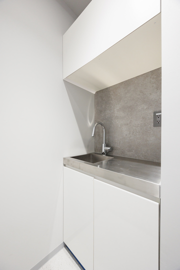 四谷三丁目駅徒歩2分！Wi-Fi完備の家具付きセットアップオフィスの写真n10