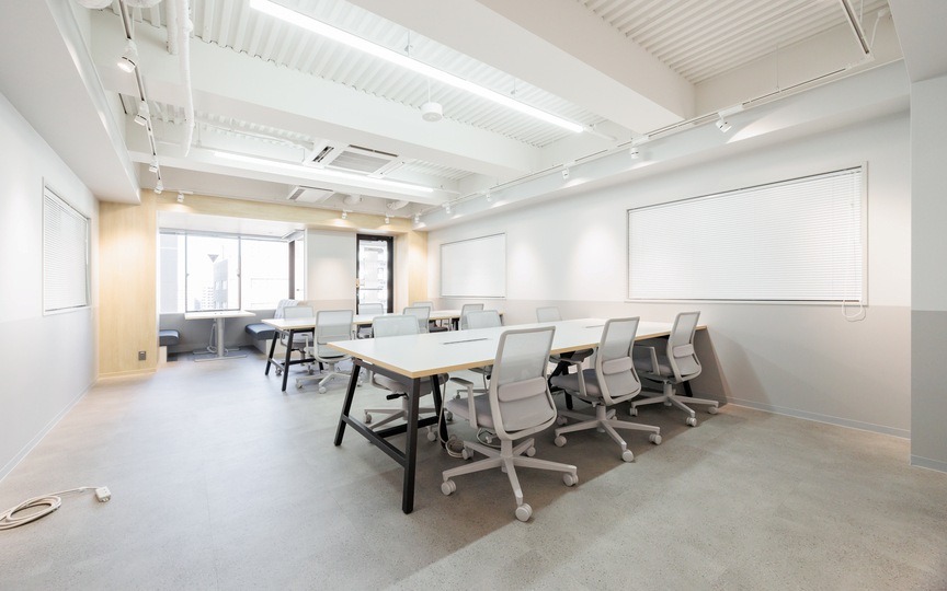 四谷三丁目駅徒歩2分！Wi-Fi完備の家具付きセットアップオフィスの写真n4