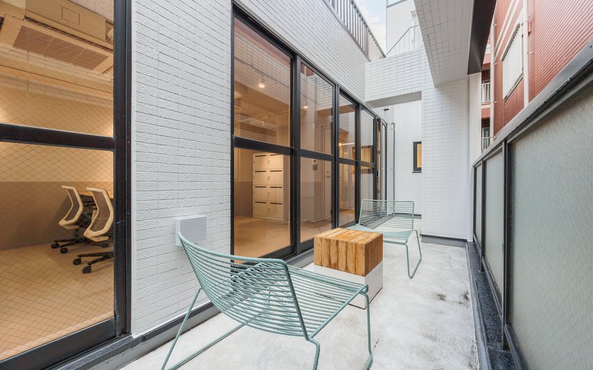 四谷三丁目駅徒歩2分！初期費用ゼロの便利なセットアップオフィスの写真n2