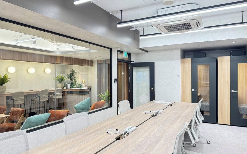 茅場町駅徒歩1分！執務室什器まで設置済みのフルセットアップオフィスの写真11