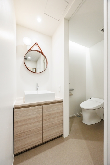 芝公園駅徒歩2分、敷金最大ゼロ・初期費用を抑えられるフルセットアップオフィスの写n2