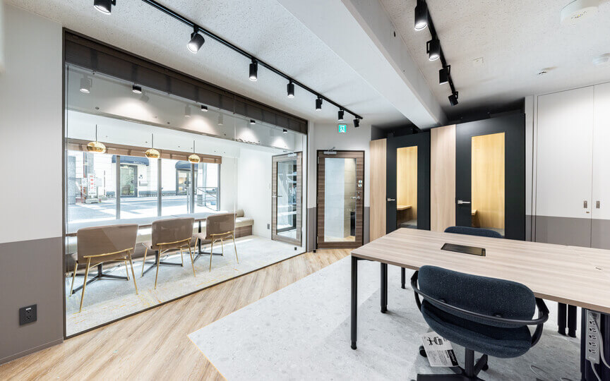 六本木駅徒歩6分！港区南青山の家具付きフルセットアップオフィスの写真11