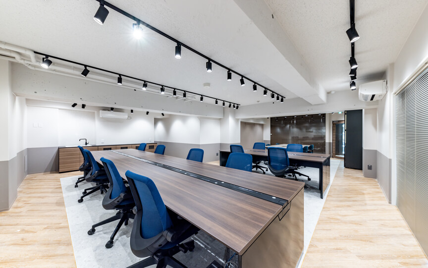 六本木駅徒歩6分！港区南青山の家具付きフルセットアップオフィスの写真5