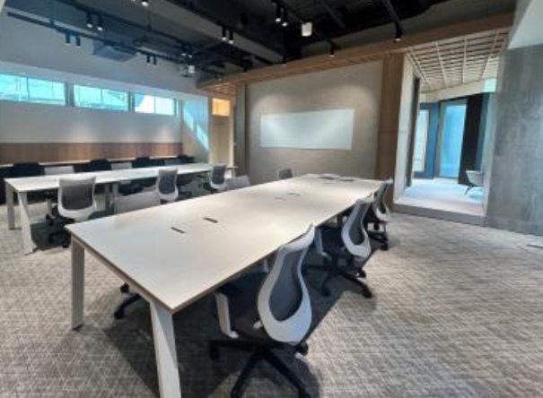 青山一丁目駅徒歩3分！モダンで機能性の高いフルセットアップオフィス