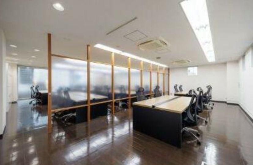 『五反田バレー』の100坪超メゾネットタイプのフルセットアップオフィスの写真7