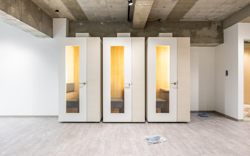 水道橋駅徒歩4分！充実の内装・会議設備付きセットアップオフィスの写真11