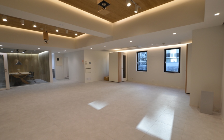 東京駅徒歩8分！会議室・テレカンブース完備のセットアップオフィスの写真9