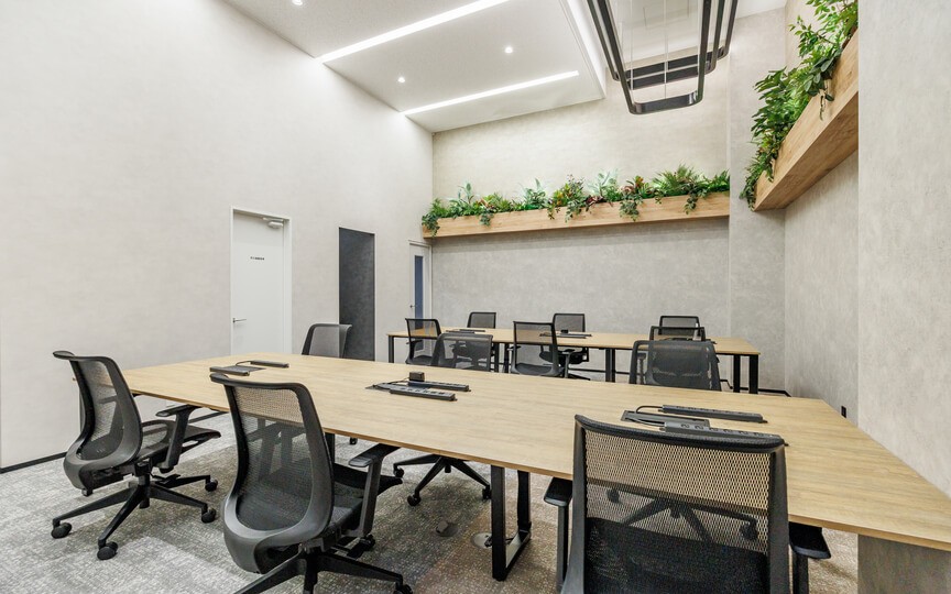 【原状回復不要】水道橋駅徒歩2分のリニューアル済フルセットアップオフィスの写真9