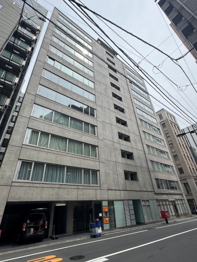 【原状回復不要】新橋駅徒歩6分、銀座の小規模フルセットアップオフィスの写真1