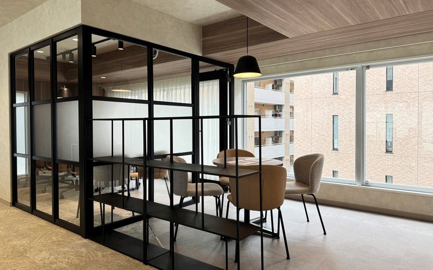 【原状回復不要】新橋駅徒歩6分、銀座の小規模フルセットアップオフィスの写真4