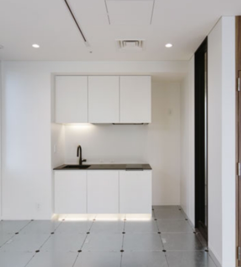 八丁堀駅徒歩3分！会議室・屋上ワークスペース完備のセットアップオフィスの写真2