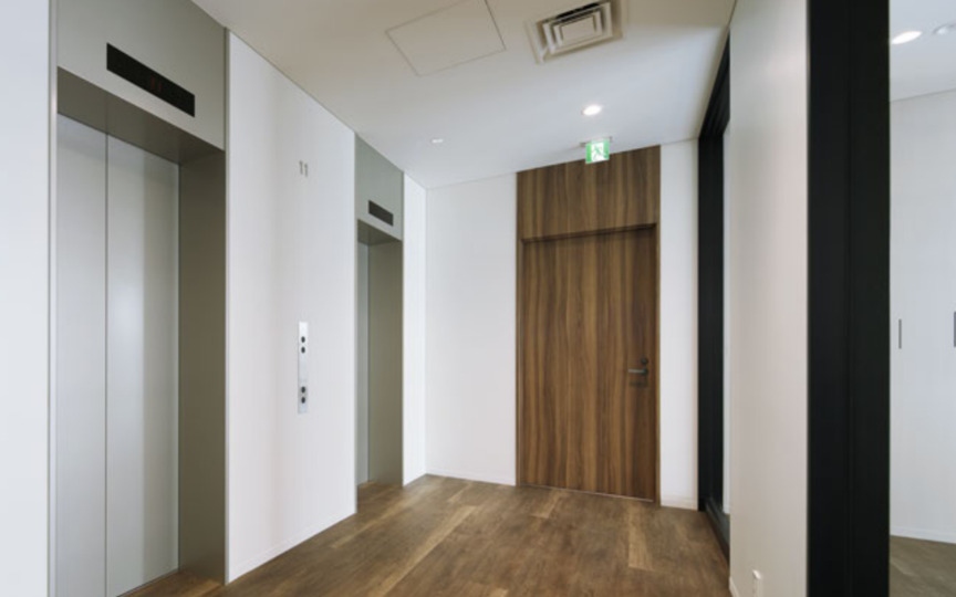 八丁堀駅徒歩3分！会議室・屋上ワークスペース完備のセットアップオフィスの写真3