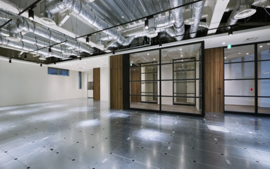 八丁堀駅徒歩3分！会議室・屋上ワークスペース完備のセットアップオフィスの写真5