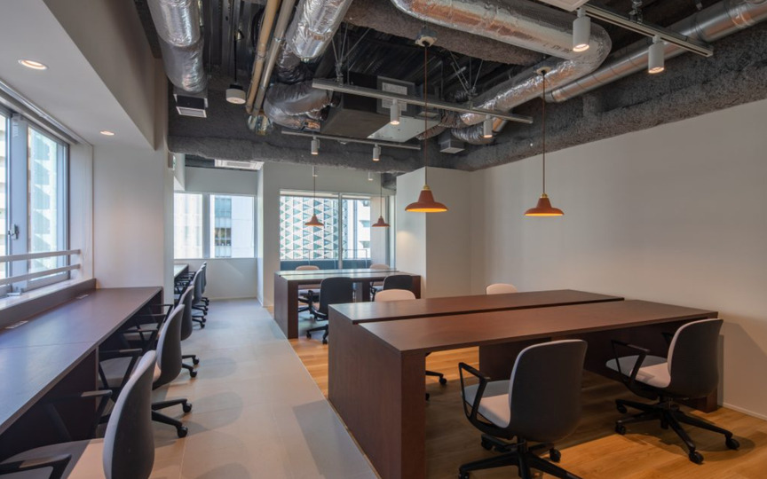 表参道駅から徒歩6分、敷金無し・原状回復不要のフルセットアップオフィス