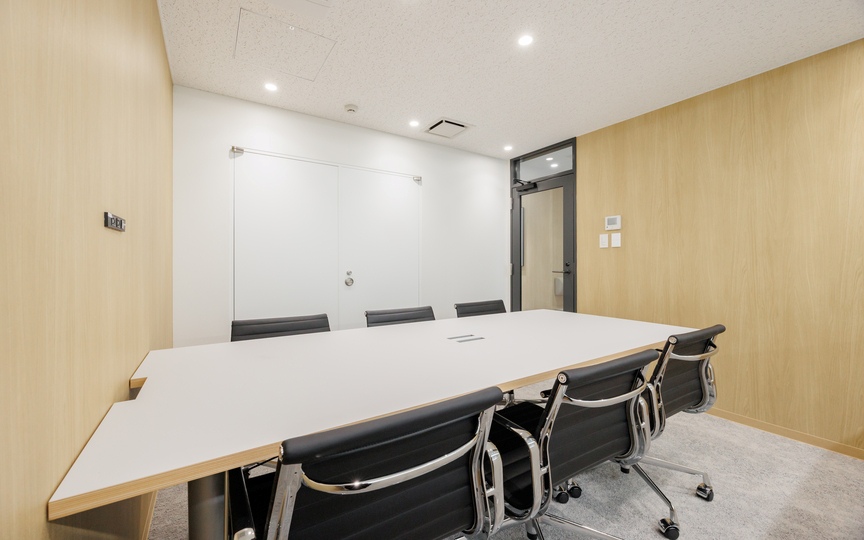 【敷金0・原状回復無】京橋エリアのWi-Fi付フルセットアップオフィスの写真n2