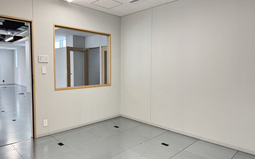 淡路町駅徒歩1分！共用部・セキュリティ充実の新築セットアップオフィスの写真4