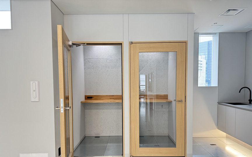 淡路町駅徒歩1分！共用部・セキュリティ充実の新築セットアップオフィスの写真6