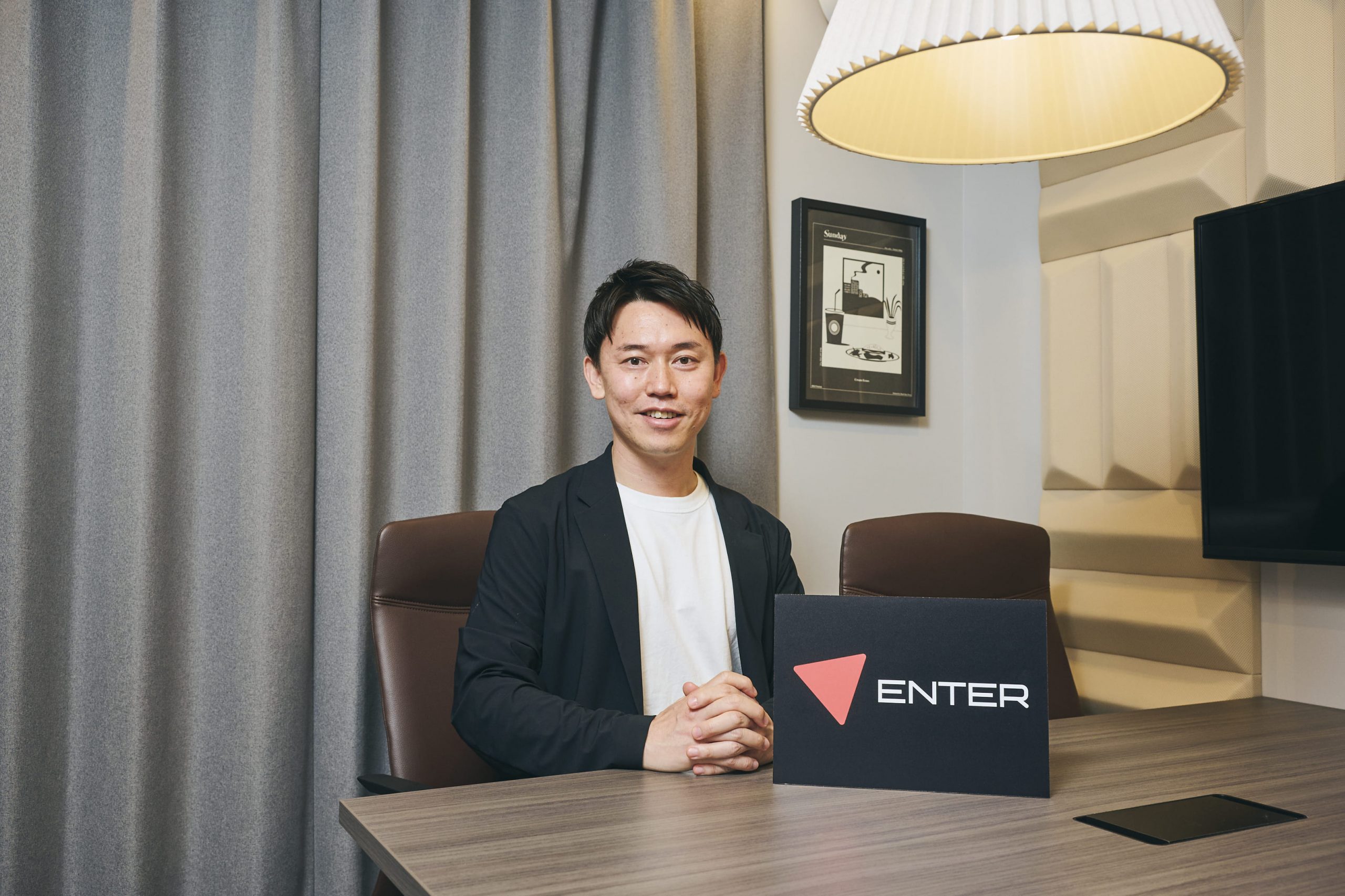 初期費用を抑え、社員の創作意欲を引き出すためにセットアップオフィスを選定。ポイントは「感度の高さ」