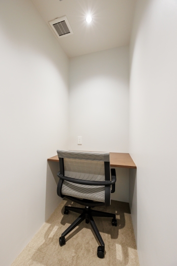 【敷金最大0】市ヶ谷の”公園のように集いたくなる”セットアップオフィスの写真11