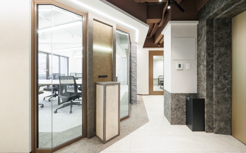 秋葉原駅徒歩3分！仲介手数料・原状回復不要のフルセットアップオフィスの写真3