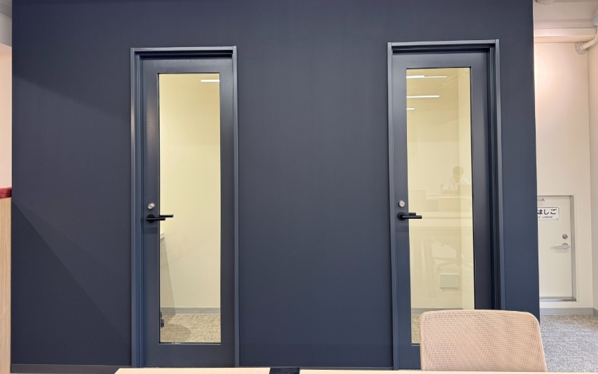 恵比寿駅徒歩6分！会議室・ラウンジ完備のフルセットアップオフィスの写真n1