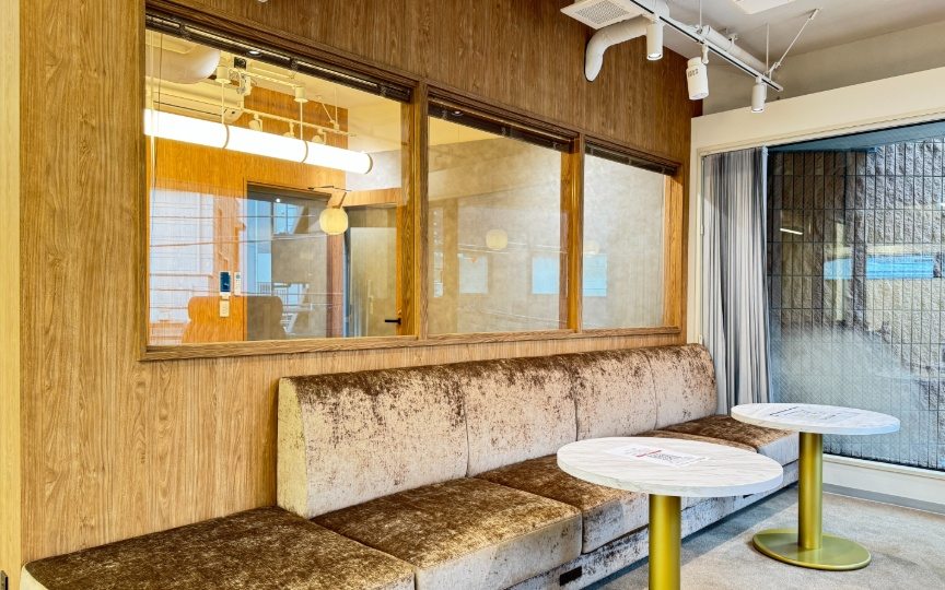 恵比寿駅徒歩6分！会議室・ラウンジ完備のフルセットアップオフィスの写真n2