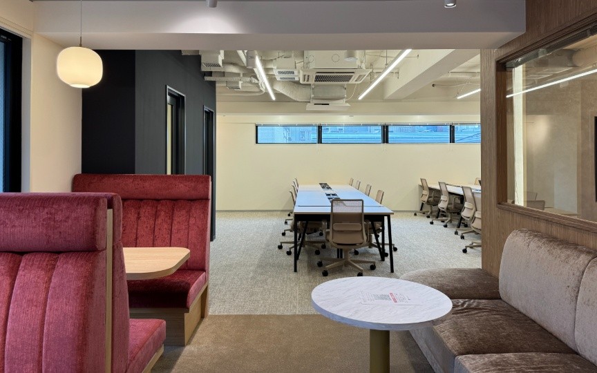 恵比寿駅徒歩6分！会議室・ラウンジ完備のフルセットアップオフィス