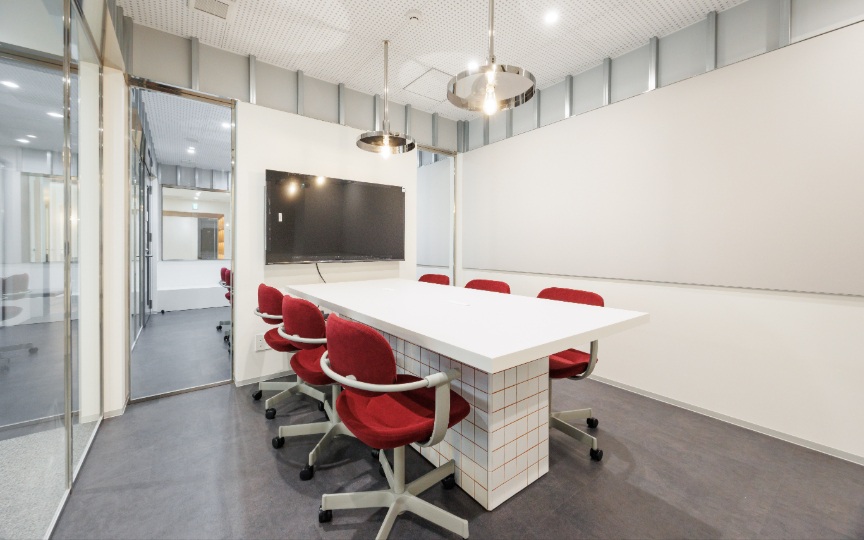 【仲介手数料0】大門駅徒歩4分、会議室3室完備の中規模フルセットアップオフィスの写真10