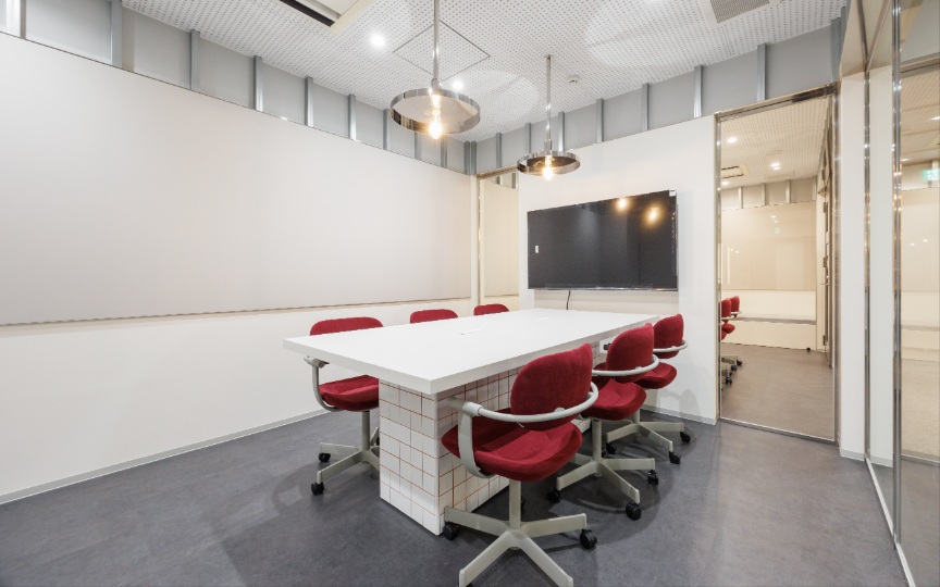 【仲介手数料0】大門駅徒歩4分、会議室3室完備の中規模フルセットアップオフィスの写真9