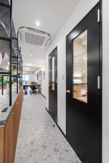 【敷金0・原状回復不要】市ヶ谷駅徒歩3分の家具付きフルセットアップオフィスの写真2