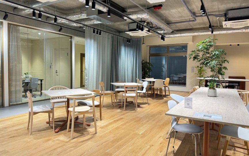 御成門駅徒歩4分！共用ラウンジ・屋上テラス付の新築フルセットアップオフィスの写真6