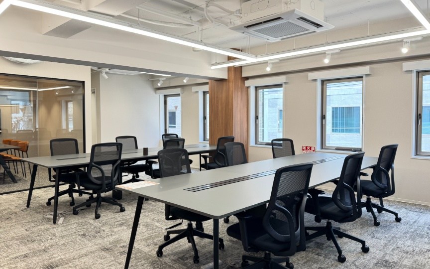 【敷金最大0】JR八丁堀駅徒歩5分、内装・家具付きフルセットアップオフィスの写真6