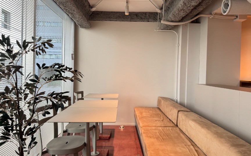 【敷金0・原状回復不要】渋谷駅徒歩8分の内装・家具付きフルセットアップオフィスの写真11