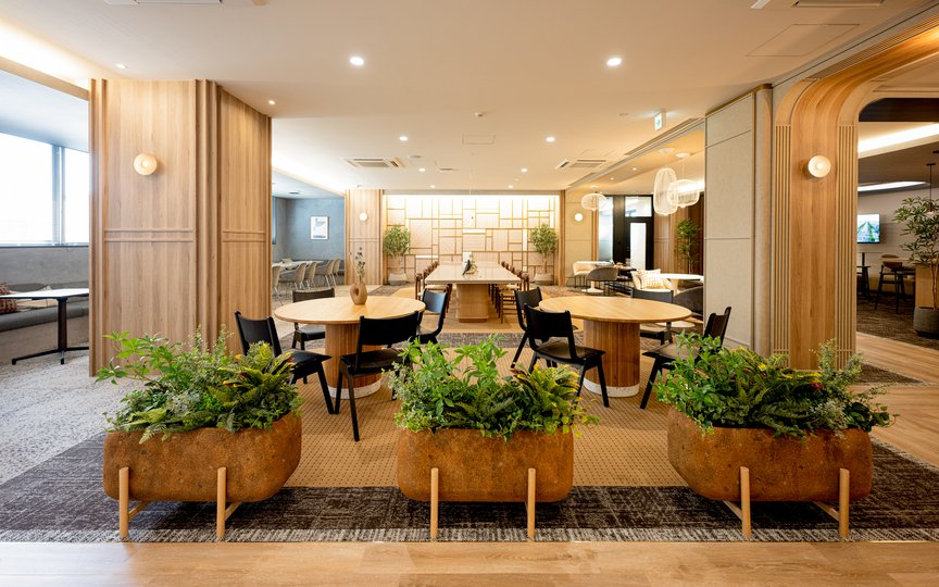 新宿駅徒歩圏内！ビル内共有ラウンジも利用可能な家具付きフルセットアップオフィスの写真2