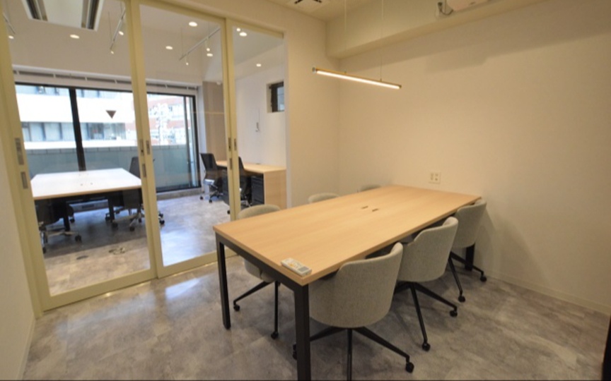 茅場町駅徒歩5分！空港利用にも便利な立地の、小規模向けフルセットアップオフィスの写真4